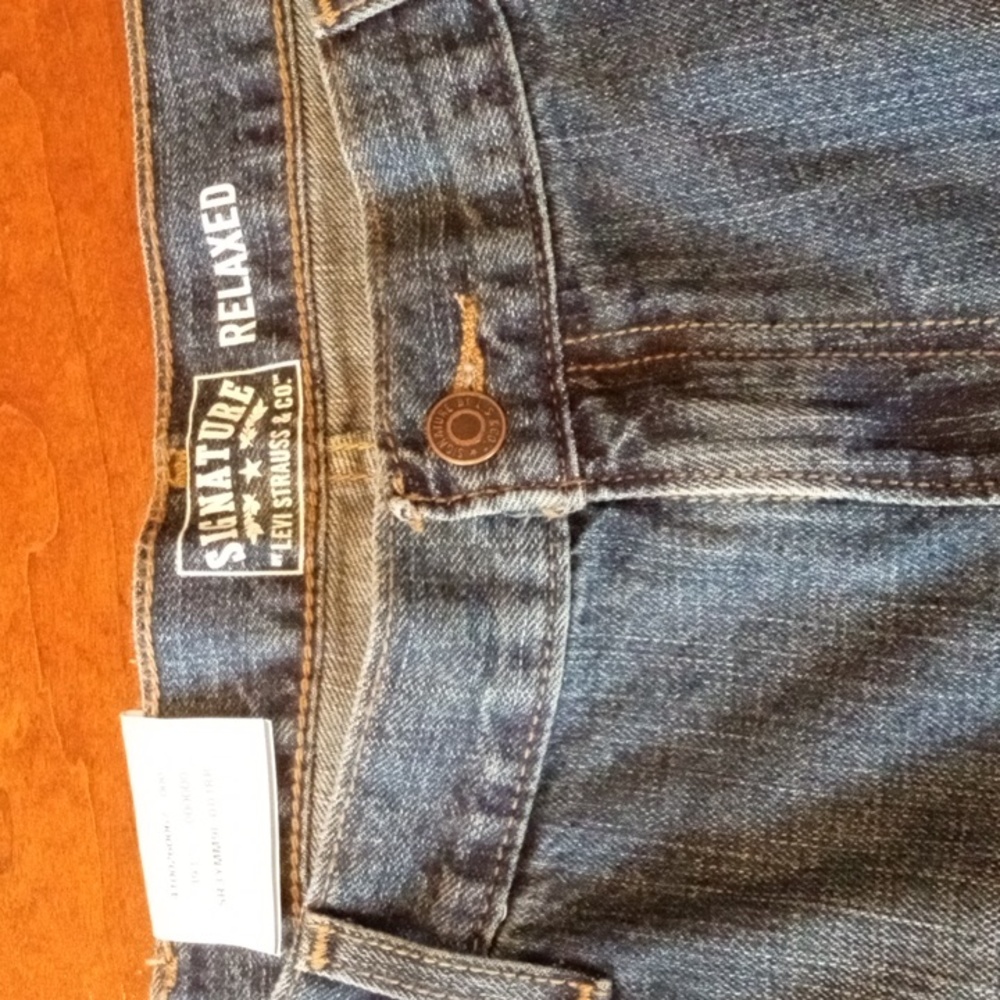 Levis signature relaxed mens jeans